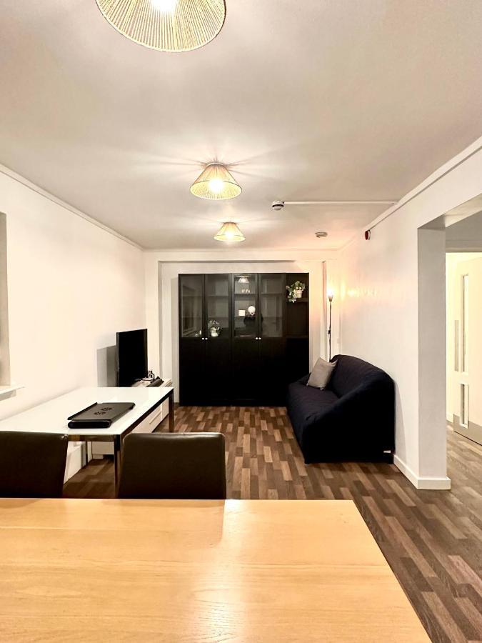 דירות מנצ'סטר Bright, Warm & Cozy House In Harpurhey מראה חיצוני תמונה