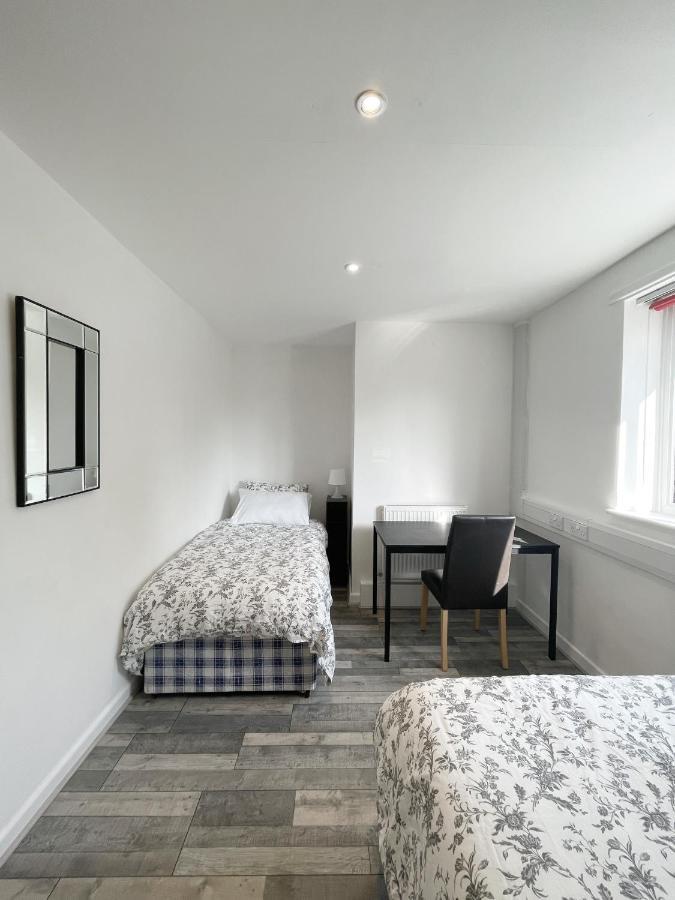 דירות מנצ'סטר Bright, Warm & Cozy House In Harpurhey מראה חיצוני תמונה